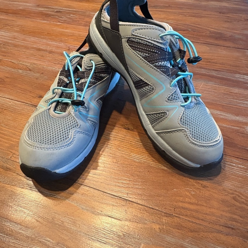 Nevados Gray Aqua Trail Water Shoes Women’s 8.5M Outdoor Hiking Sneakers